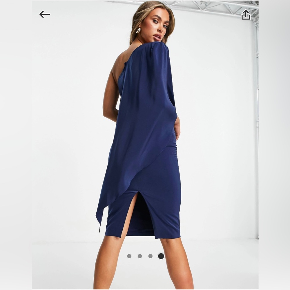 Lavish Alice one shoulder cape midi dress in navy Size 4 - Picture 4 of 9